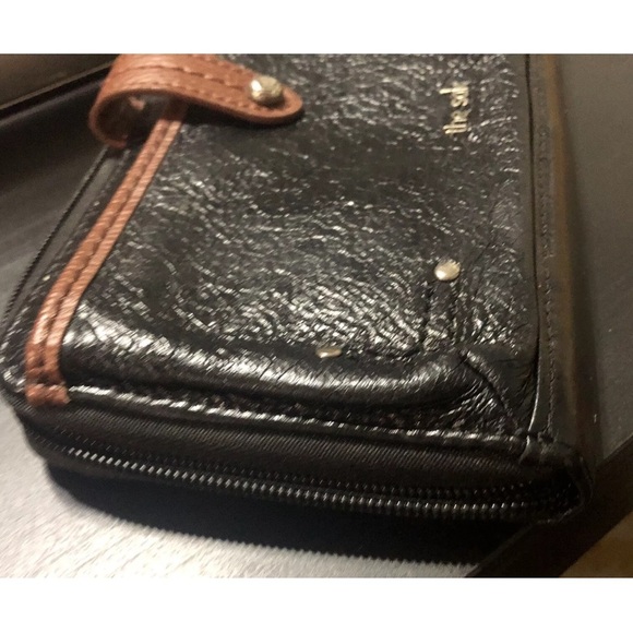 The Sak Iris Wallet Black Leather Smartphone Carryall No strap - Picture 9 of 16